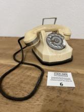 1940s IVORY Automatic Electric model 40 desk telephone with Easy Clean fingerwheel
