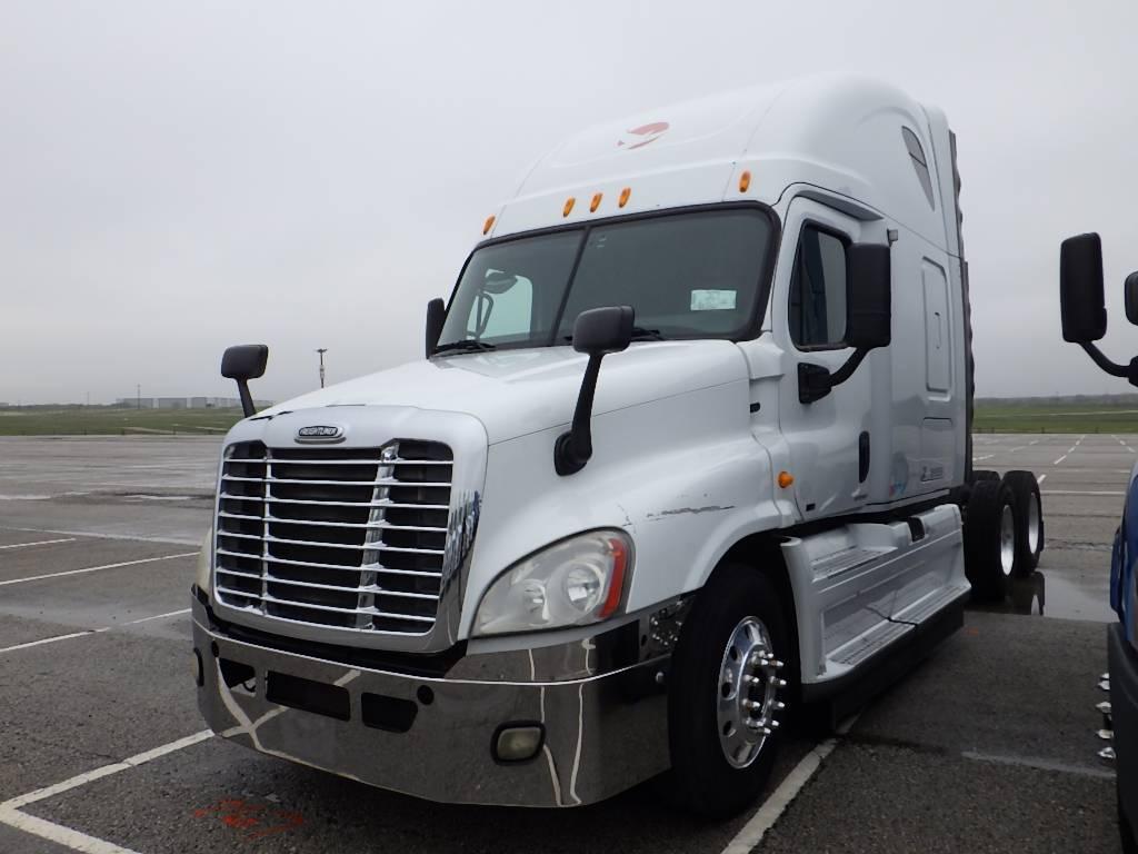 2012 FREIGHTLINER Cascadia125