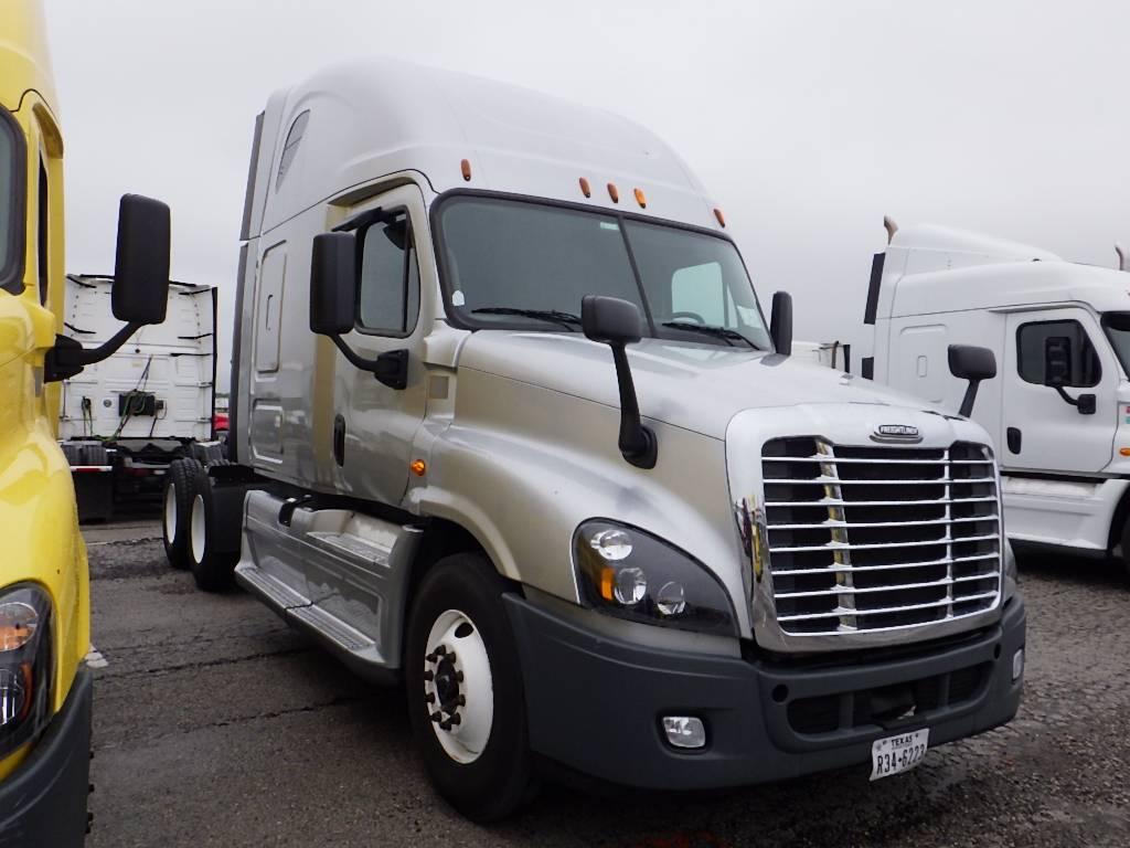 2015 FREIGHTLINER Cascadia125