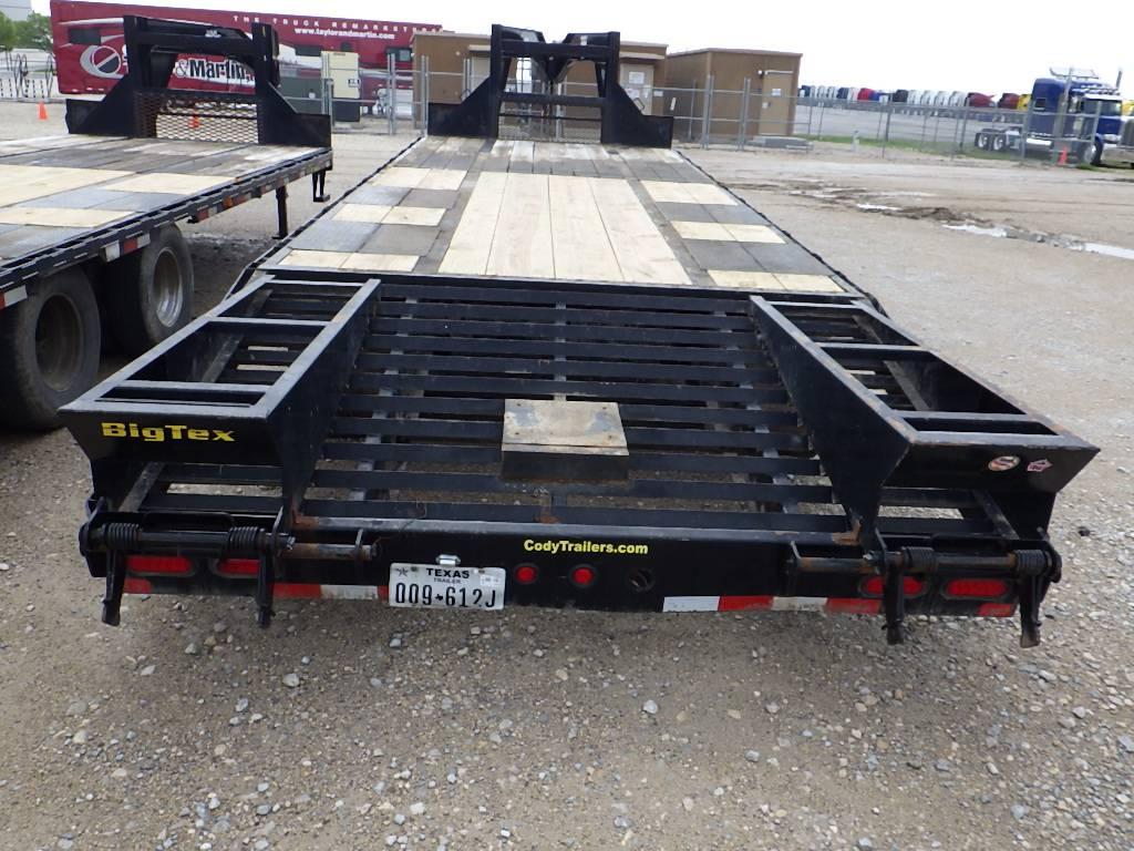2012 BIG TEX Gooseneck Machinery Trailer