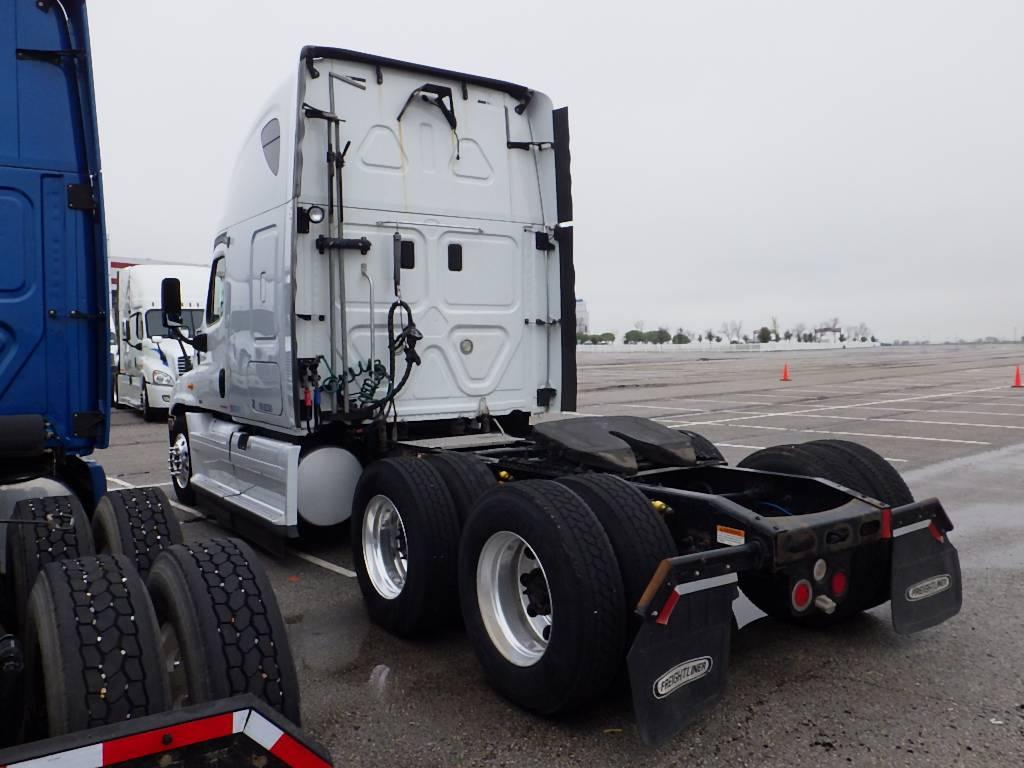2012 FREIGHTLINER Cascadia125