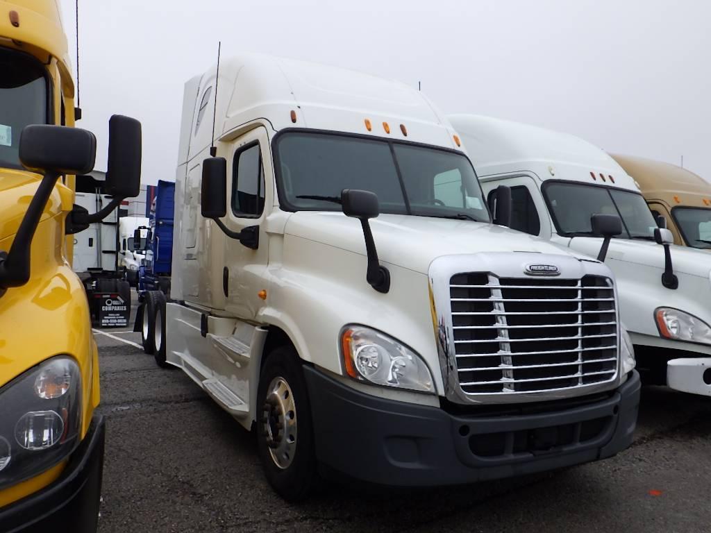 2013 FREIGHTLINER Cascadia125