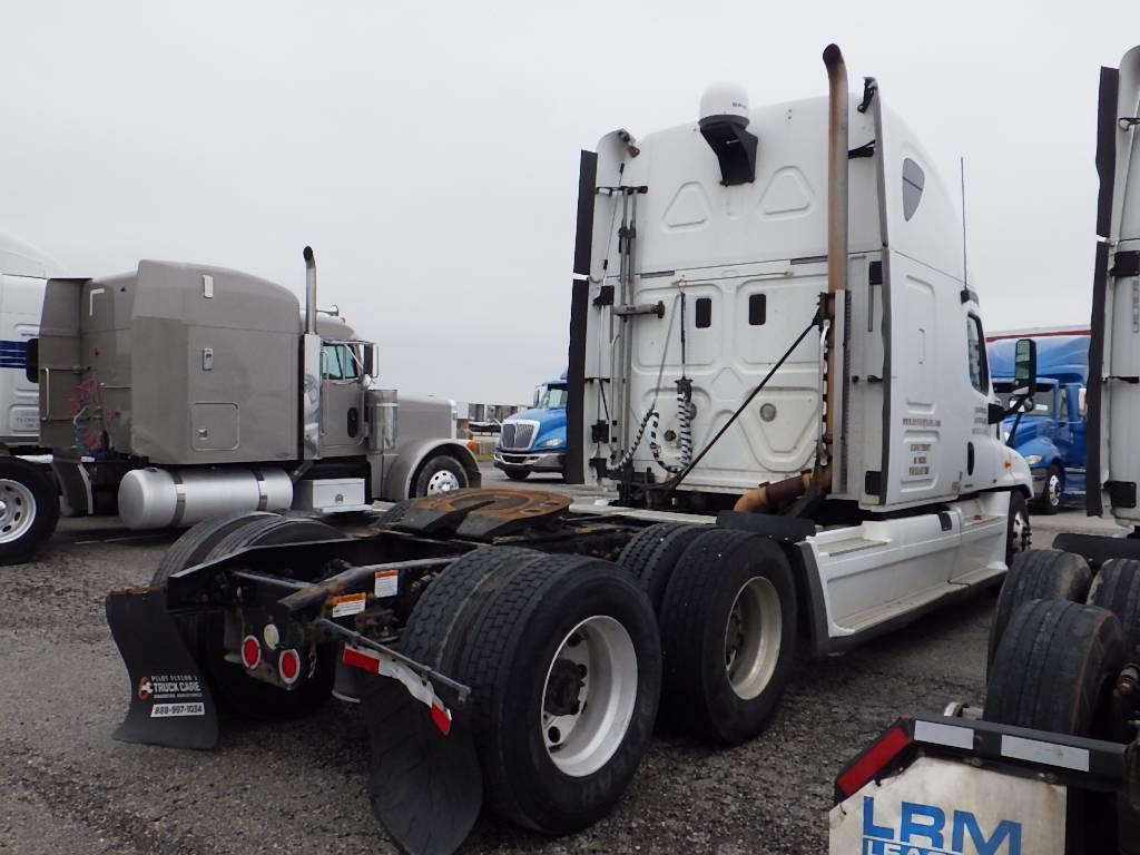2011 FREIGHTLINER Conventional