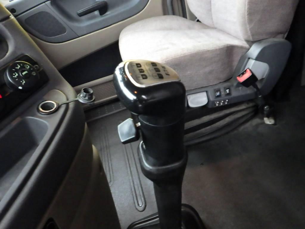 2015 FREIGHTLINER Cascadia125