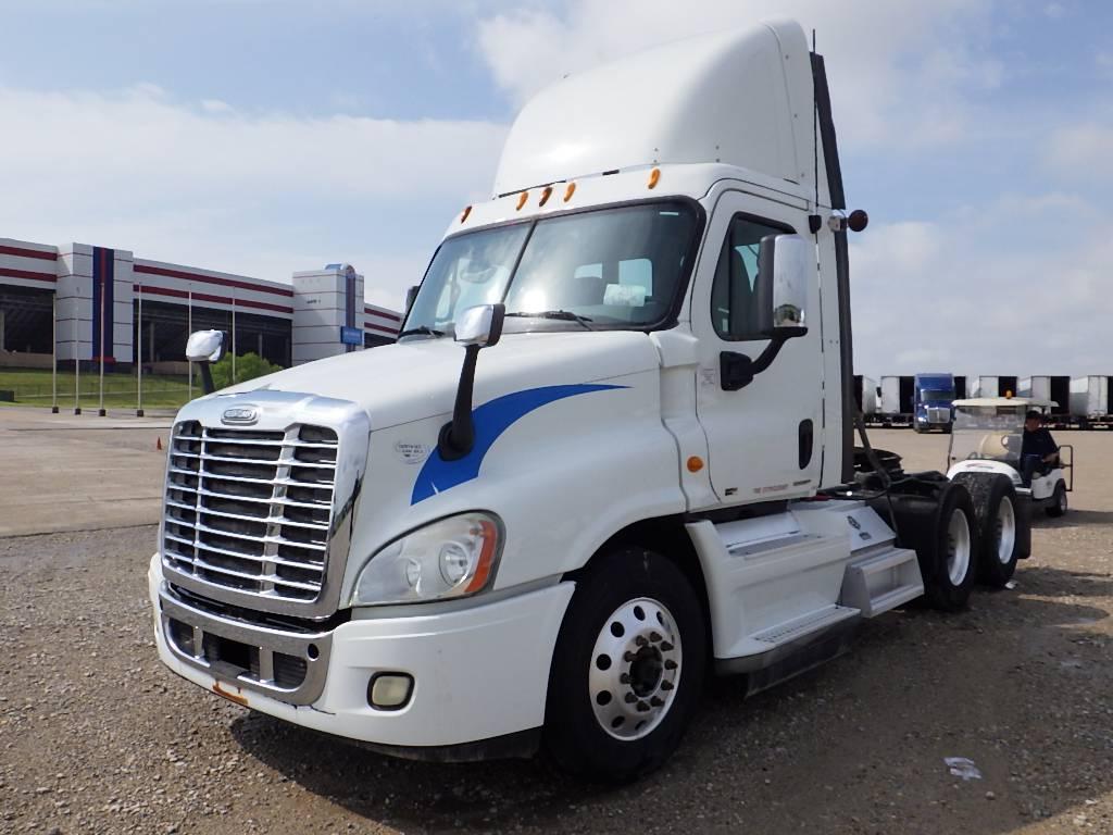 2010 FREIGHTLINER Cascadia125