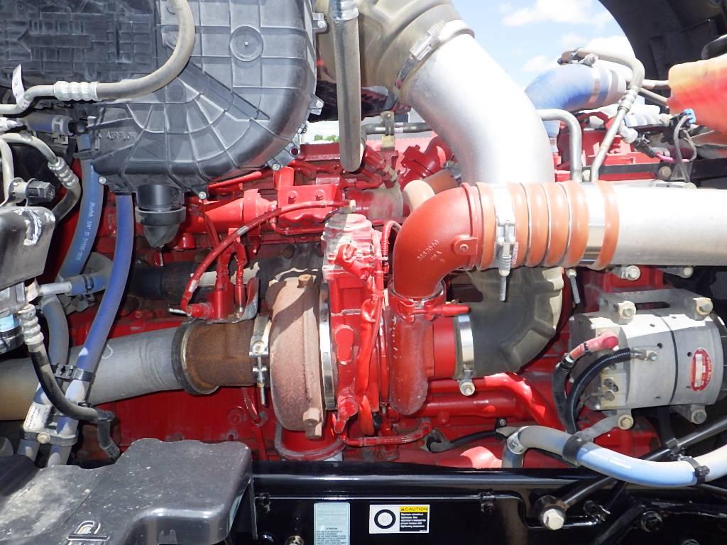 2017 KENWORTH T-680