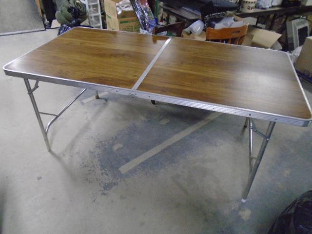 6ft Aluminum Fold In Half Table
