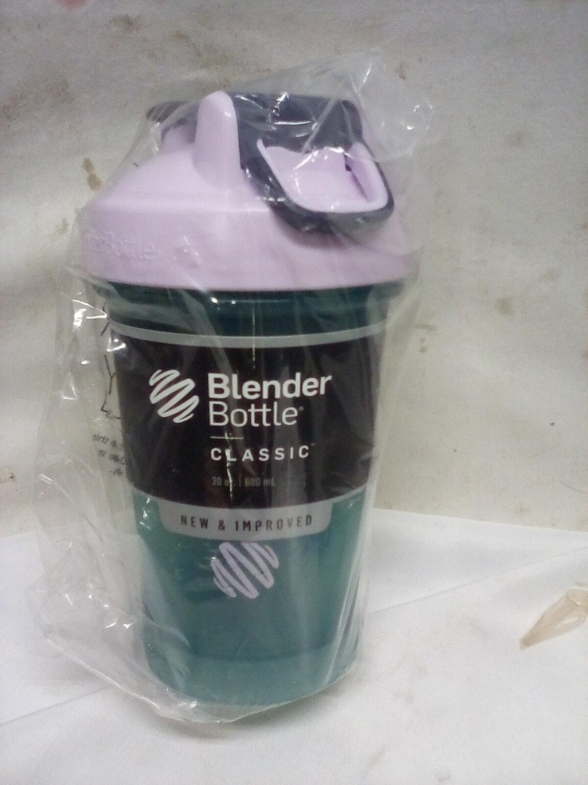 20 oz. Blender Bottle.