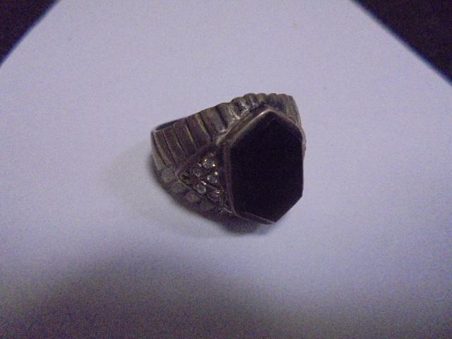 Vintage Ladies Sterling Silver and Black Onyx Ring