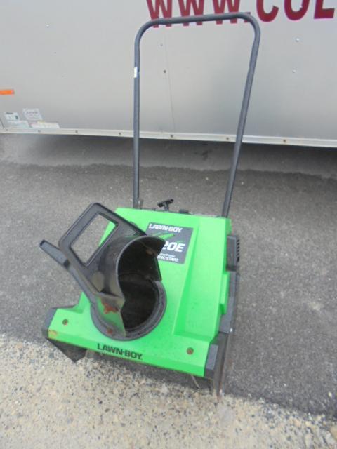 Lawn Boy 320E 3HP/Electric Start/20in Snowblower