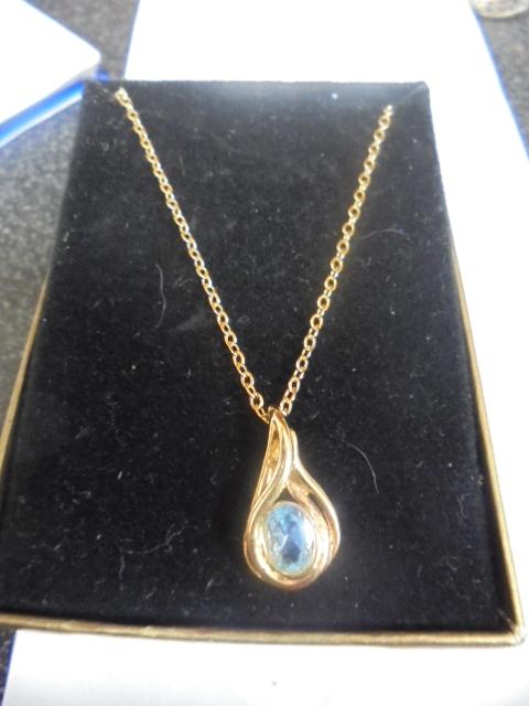 Beautiful Ladies Necklace w/ Blue Topaz