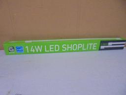 2 Pack of Brand New 30 In./14 Watt LED Shoplites