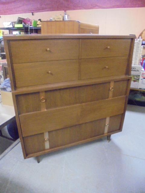 Vintage Kroehler MCM 5 Drawer Chest of Drawers