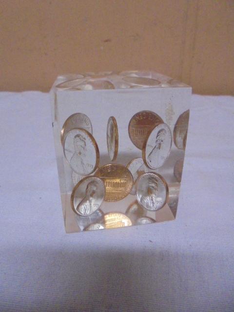 Vintage 1973 Lincoln Cent Paperweight