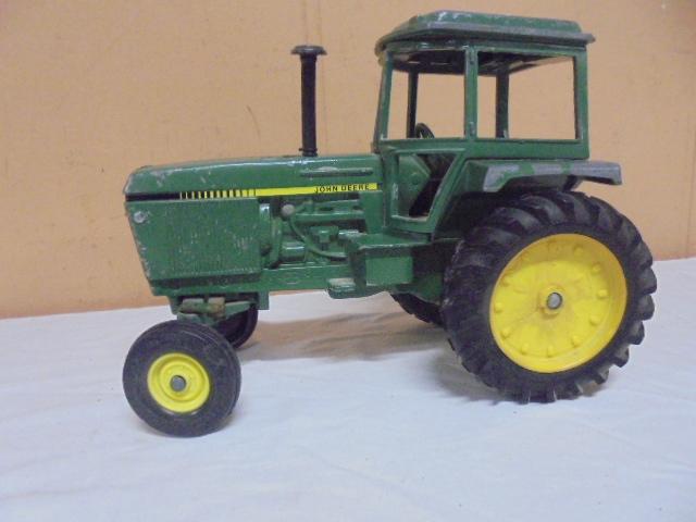 Ertl John Deere Die Cast Tractor