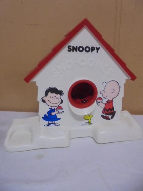 Snoopy Peanuts Snocone Maker