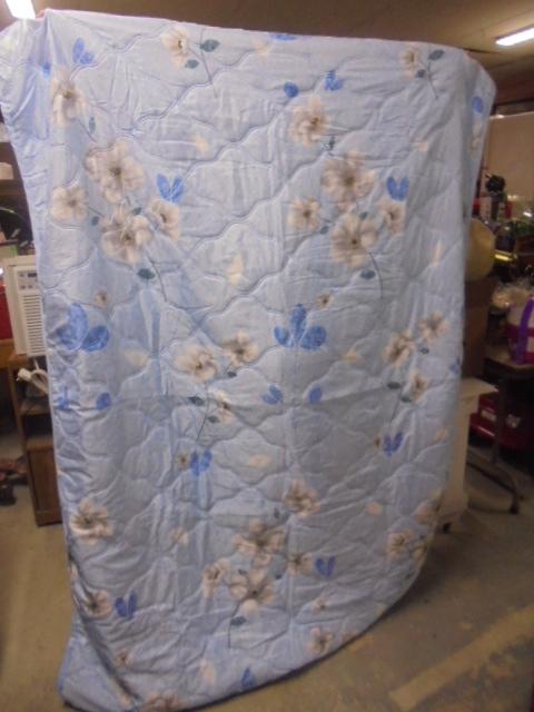 Beautiful Blue Floral Full Size Quilt