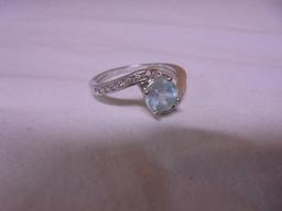 Beautiful Ladies Sterling Silver Ring w/ Stones