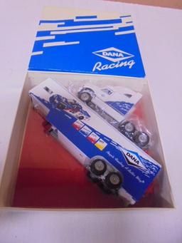 Winross 1:64 Scale Dana Racing Semi