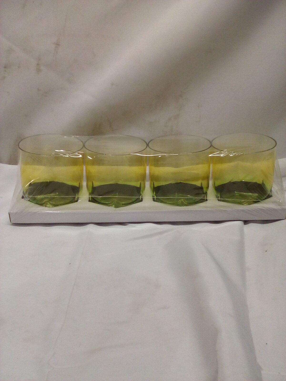 Set of 4 Plastic Ombre 10.14FlOz Cups