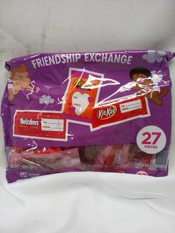 27pc Candy Assortment- Twizzlers, Reese’s, Kit Kat