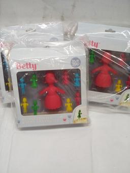 Betty bottle stopper & wine charms quantity 3 sets new