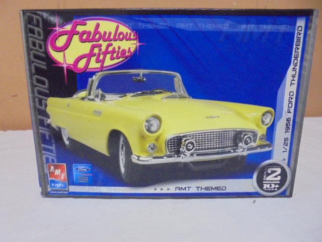 AMT Ertl 1:25 Scale Fabulous Fifties 1956 Ford Thunderbird Model Kit