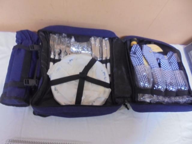 Brand New Picnic Essentials Insulated Picnic Backpack