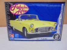 AMT Ertl 1:25 Scale Fabulous Fifties 1956 Ford Thunderbird Model Kit