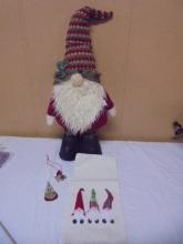 Extendable Gnome w/ 2 Ornaments & Towel