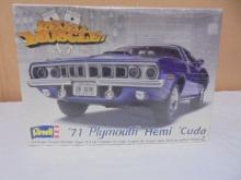 Revell 1:24 Scale '71 Plymouth Hemi Cuda Model Kit