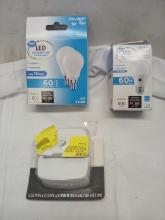 LED Ceiling Fan Light 2pk/ Led Dusk to Dawn Bulb/ Plug in Night Light