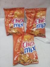 3 Chex Mix 3.75oz Bags of Cheddar Savory Snack Mix