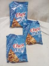 3 Chex Mix 3.75oz Bags of Traditional Savory Snack Mix