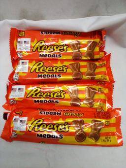 Qty 4 Reese’s Medals King Size