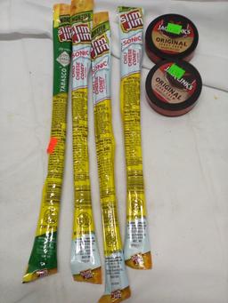 Slim Jim Chili Cheese Coney/ Tabasco/ Qty 2 Jack Links Jerky Chew