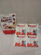 Qty 4 Kinder Chocolate Bars/ Qty 1 Kinder Chocolate Bueno Mini 3.8oz
