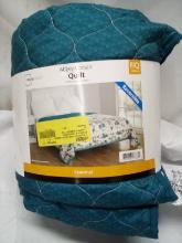 Full/Queen Quilt Reversible 86” x 90”
