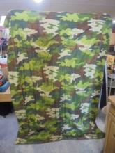 Queen Size Camo Comforter