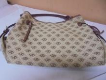 Ladies Dooney & Bourke Purse