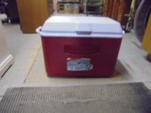 Rubbermaid Cooler