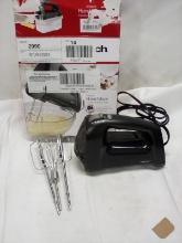 Hamilton Beach 6 Speed hand mixer Includes Snap On Case