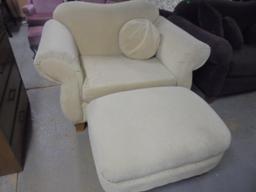 Beautiful Large Oversized Upholstered Chair w/ Matching Ottoman
