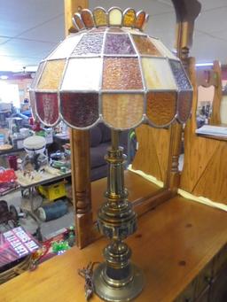 Beautiful Heavy Metal Base Table Lamp w/ Leaded Glass Shade