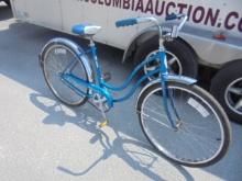 Vintage Ladies Schwinn Holywood Bicycle
