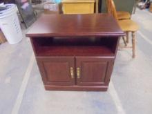 Cherry Finish Rolling TV Stand w/ Shelf & 2 Doors
