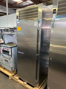 New Traulsen 1 Door Roll In Heated Holding Cabinet