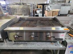Dukers 36 in. Gas Charbroiler
