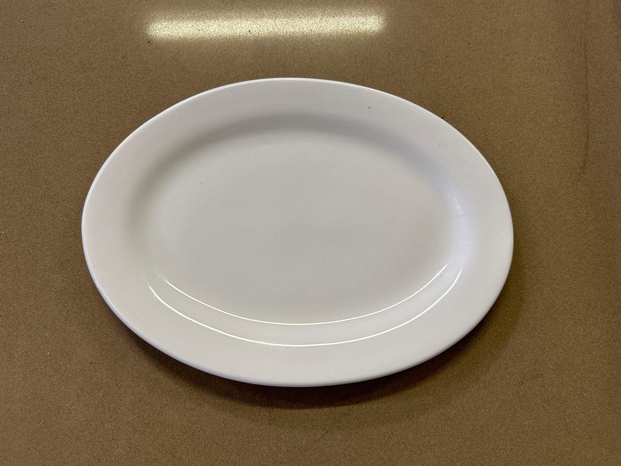 Tuxton 10 in. Oval Porcelain Platters