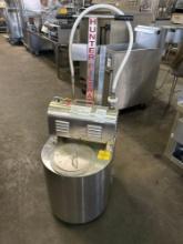 RF Hunter Mdl. EOG130 130 lb. Mobile Fryer Oil Filtration System